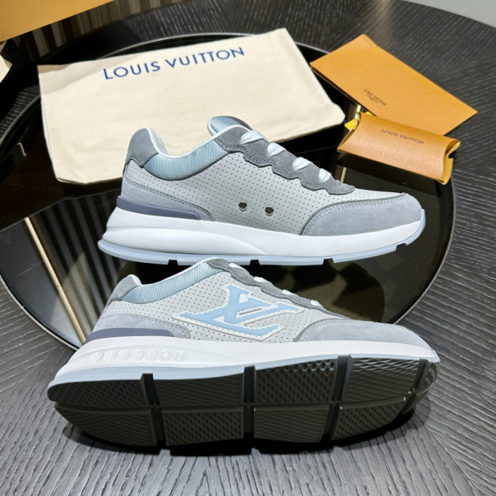 L0VT SNEAKER