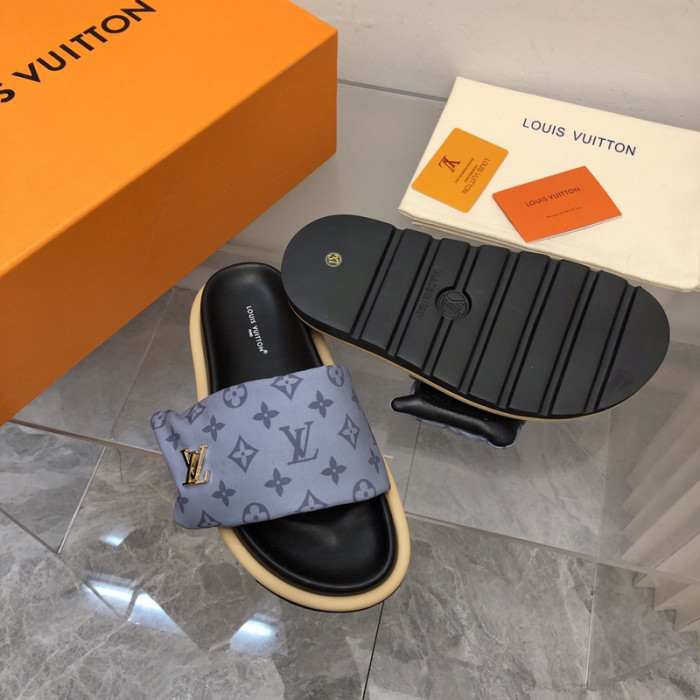 L0VT SANDAL