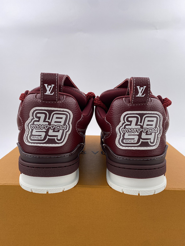 L0VT SNEAKER