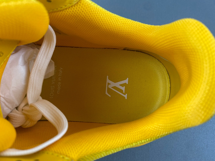 L0VT SNEAKER