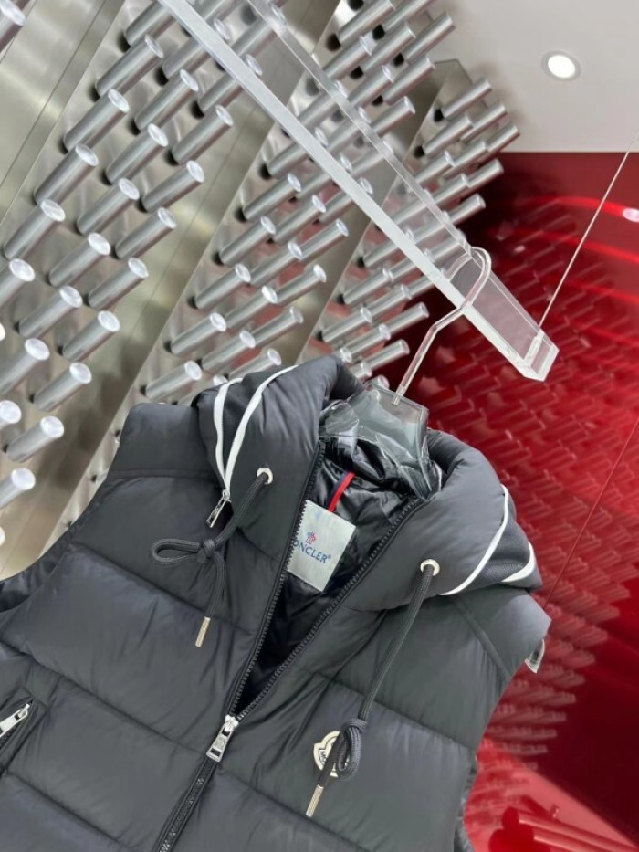 M0*C1ER DOWN JACKET