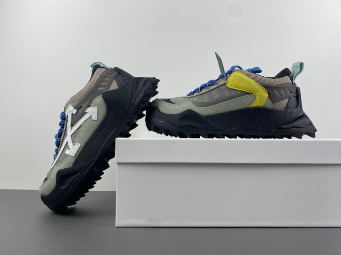 OFW SNEAKER