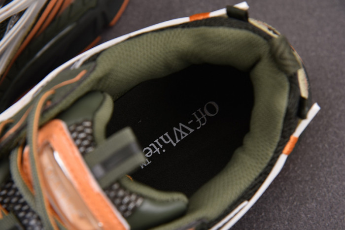 OFW SNEAKER
