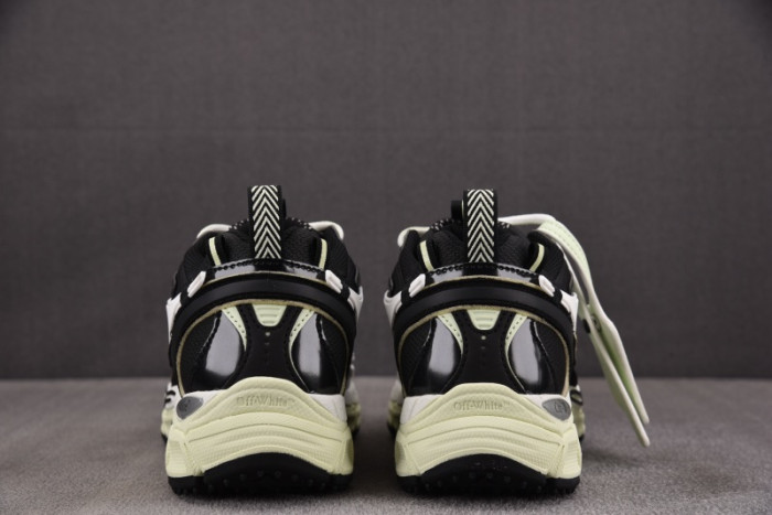 OFW SNEAKER