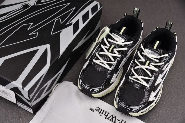 OFW SNEAKER