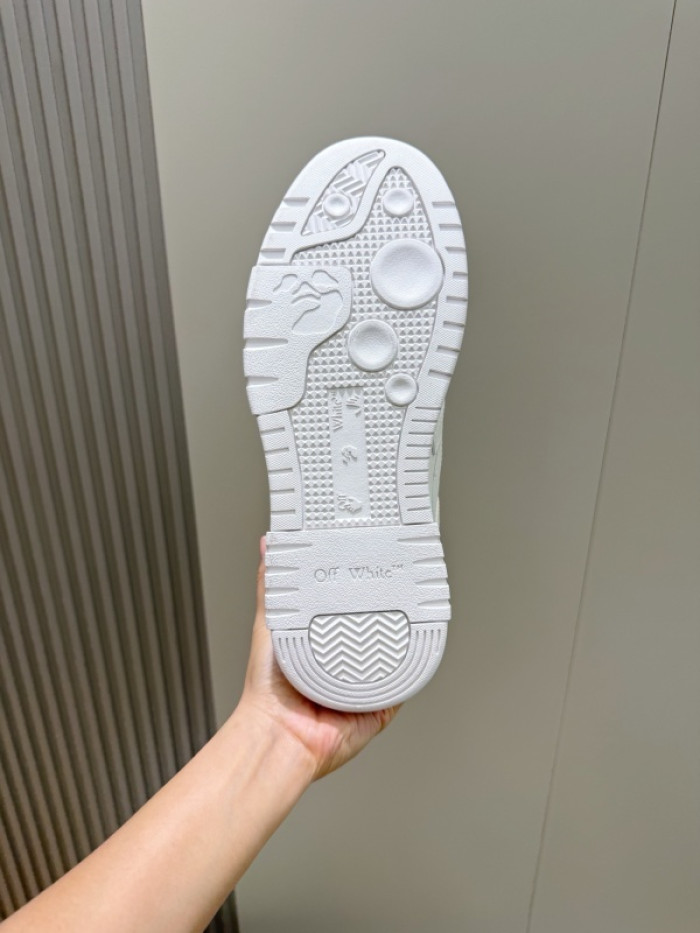 OFW SNEAKER