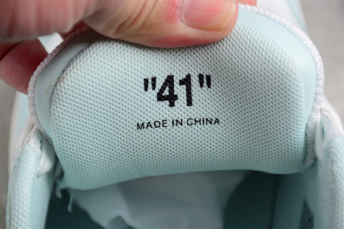 OFW SNEAKER