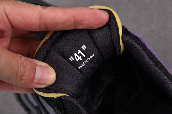 OFW SNEAKER