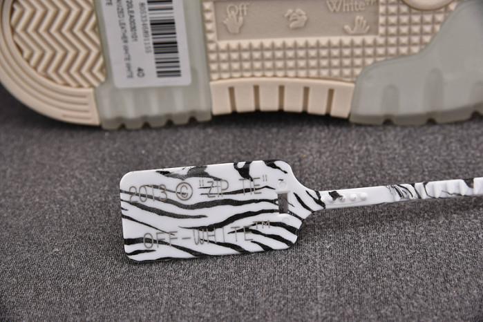 OFW SNEAKER