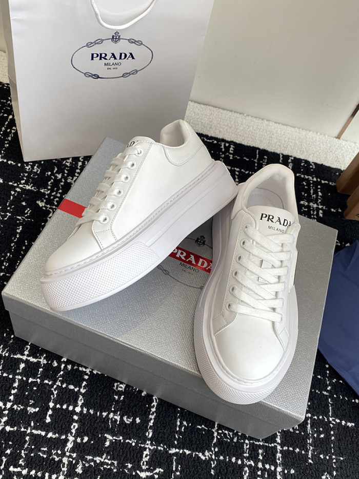 PRAD SNEAKER